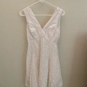 white lilly pulitzer dress